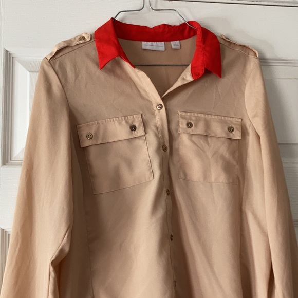 New York and company tan beige orange red button front long sleeve blouse top - Picture 4 of 17